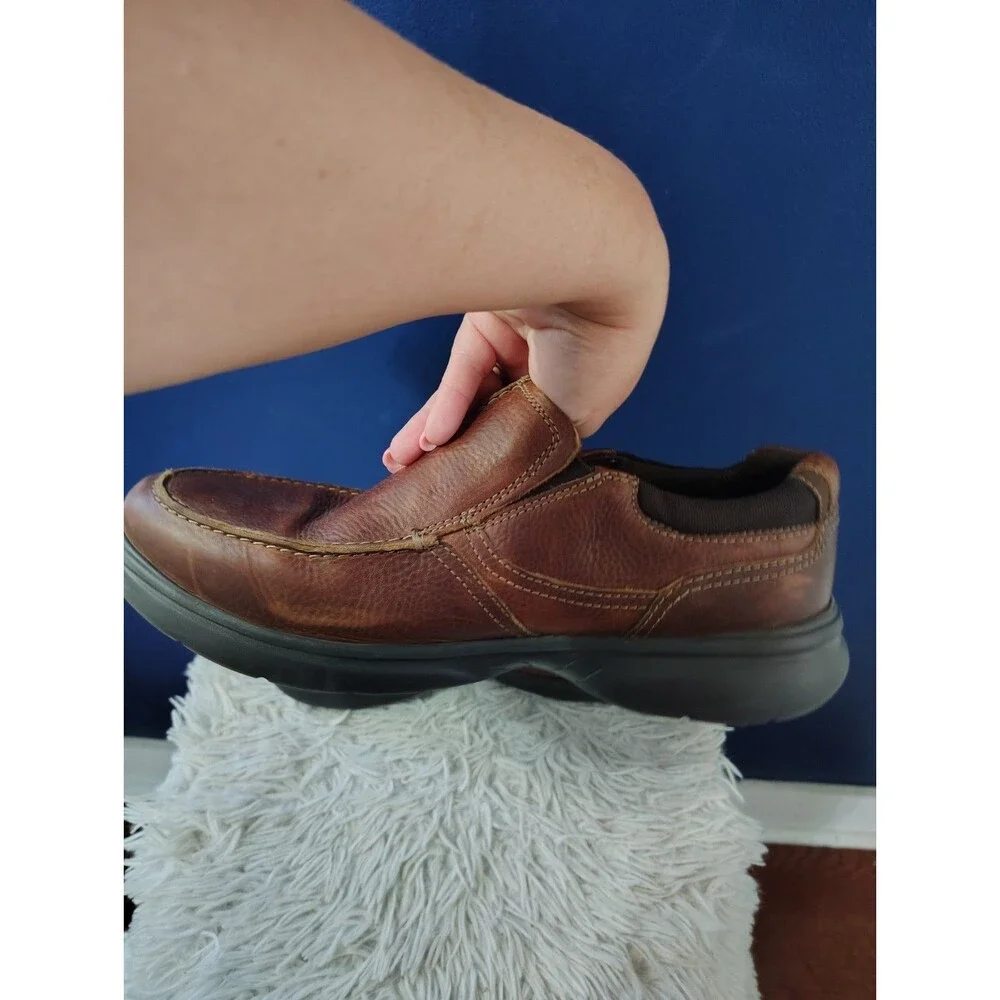 Clarks Men's Tumbled Brown Leather Loafers Size 11 Shoes